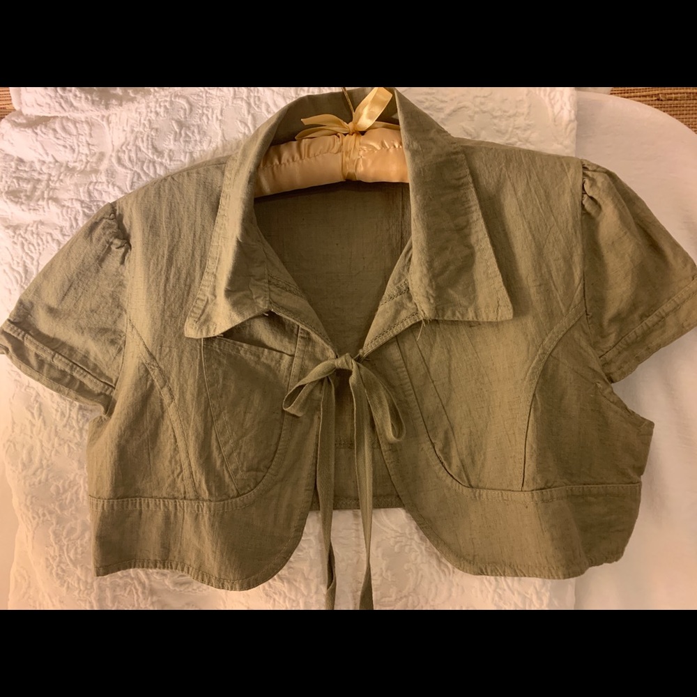 Linen crop top shoulder jacket